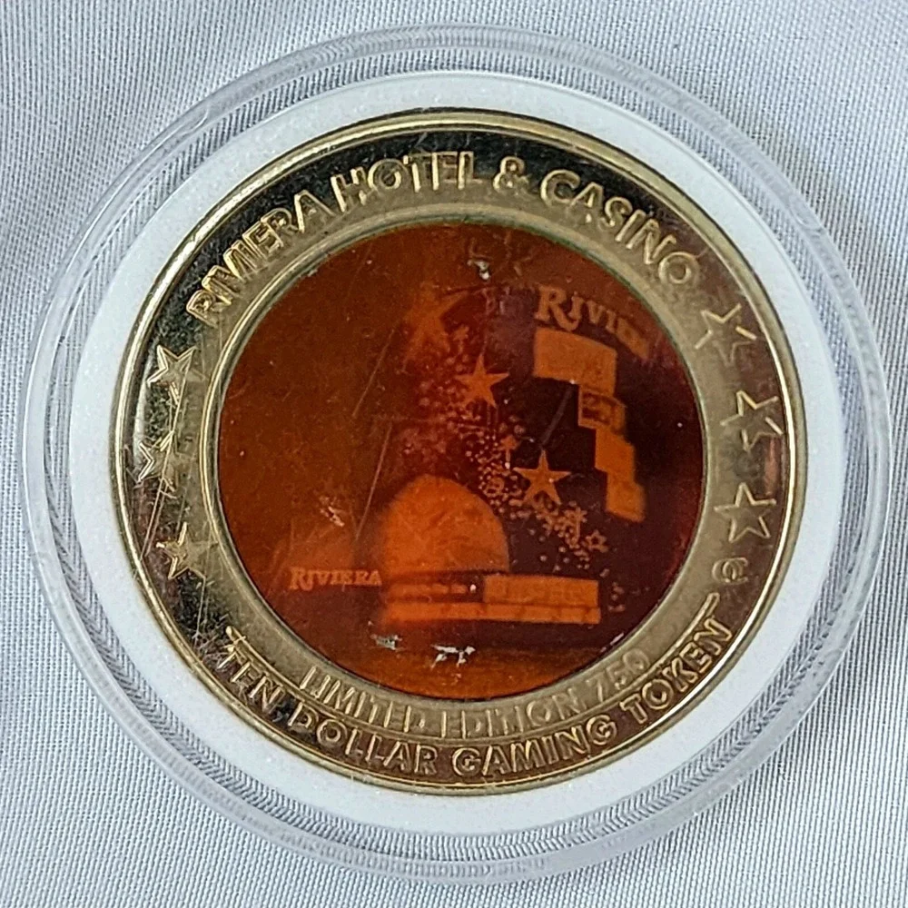Riviera Casino Holographic $10‎ Dollar Token Chip 1/750 Valentines Day 2004 Rare